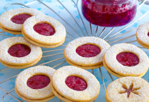 Vanilleplätzchen mit Marmelade (Linzer Art)