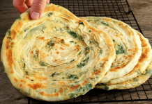 Dieses Brot kann man nicht im Supermarkt kaufen! Es ist das beste Flachpannenbrot, das ich je gegessen habe.