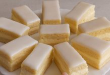 Der Keks, nach dessen Rezept jeder Gast fragt – ein Zitronenkeks, der buchstäblich auf der Zunge zergeht.