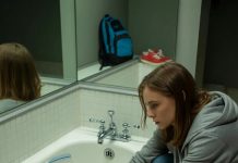 Meine zehnjährige Tochter rannte immer sofort ins Badezimmer, sobald sie von der Schule nach Hause kam.