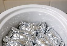 Omas geheime Waffe für das Sonntagsessen. Nur 5 Zutaten, fest eingewickelt. Der Duft, wenn du die Folie öffnest, verändert alles