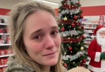 Ich habe sechs Dollar für die Babynahrung einer Mutter bezahlt. Am nächsten Tag rief mich mein Manager zu sich und überreichte mir einen Umschlag