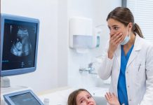 „Ein Mädchen klagt nach dem Wochenende bei seinem Stiefvater über Bauchschmerzen.“