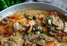 Hähnchen mit Champignons in cremiger Asiago-Senf-Sauce