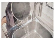 Warum sollte man kein heißes Wasser in die Spüle gießen? Viele Leute machen es falsch, ohne es zu wissen