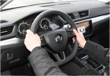 Ein sehr notwendiger Knopf im Auto, an den sich viele Fahrer nicht erinnern, den sie nicht kennen und den sie nicht benutzen