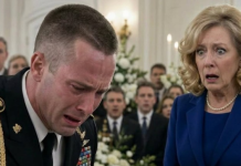Ich kehrte nach meinem Militärdienst nach Hause zurück und hoffte, das Lächeln meiner Frau zu sehen. Stattdessen fand ich mitten im Wohnzimmer einen Sarg. „Sie ist bei der Geburt gestorben …“, sagte meine Mutter mit kalter Stimme, die mir einen Schauer über den Rücken jagte. Zitternd trat ich näher, um sie ein letztes Mal zu sehen … und dann bemerkte ich etwas. Die erstarrte Hand meiner Frau umklammerte noch immer etwas. Und meine Mutter wurde kreidebleich, als ich versuchte, ihre Finger auseinanderzudrücken.