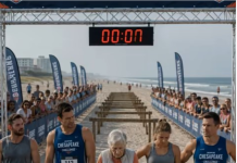 Eine achtzigjährige Frau kam, um an einem anspruchsvollen Hindernislauf teilzunehmen, und stellte sich neben professionellen Sportlern an die Startlinie. Einige Teilnehmer begannen, über die alte Dame zu lachen. Doch als das Startsignal ertönte, tat sie etwas, das alle um sie herum völlig sprachlos machte 😨
