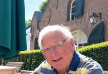 😱💔 „Ich bin 78 Jahre alt und mein Sohn sagte zu mir: ‚Wenn du mir nicht dein gesamtes Vermögen hinterlässt, werde ich dich in ein Pflegeheim bringen und dafür sorgen, dass du deine Enkel nie wiedersehen wirst.‘ Ich dachte, er wollte mir nur Angst machen. Doch am nächsten Morgen kam er mit zwei fremden Menschen zu mir nach Hause. Als ich erfuhr, weshalb sie gekommen waren, tat ich etwas, das meinen Sohn erzittern ließ …“ 😨😭‼️
