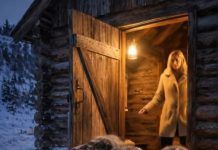 Während eines heftigen Sturms ließ eine Frau vier Wölfe in ihr Haus, weil sie glaubte, sie vor der Kälte zu retten. Doch am nächsten Morgen erwartete sie in ihrem eigenen Zuhause ein Anblick, der sie zutiefst erschütterte. 😲😱